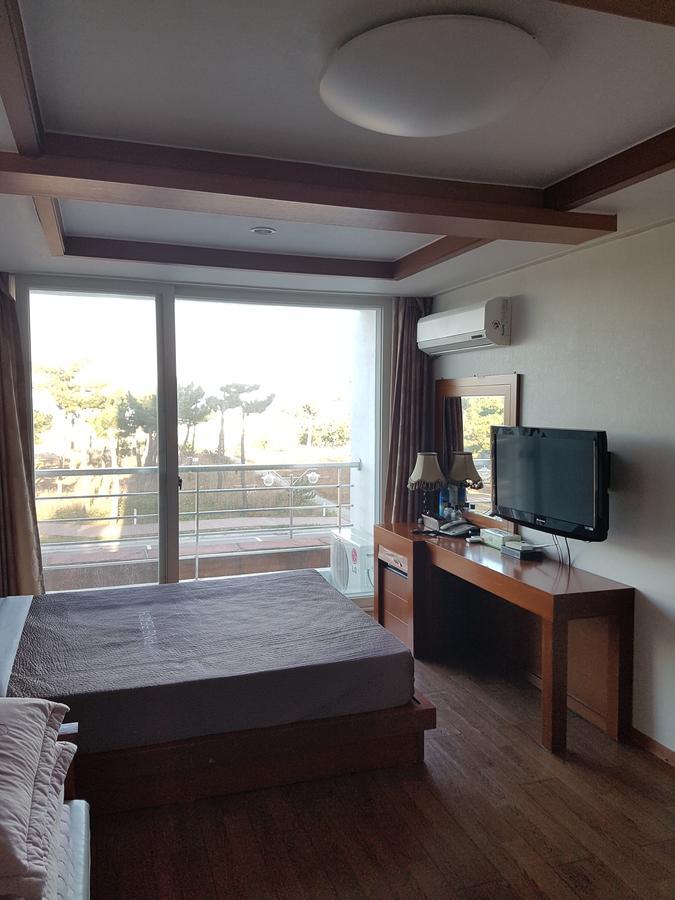 Pine Beach Yangyang Exterior foto
